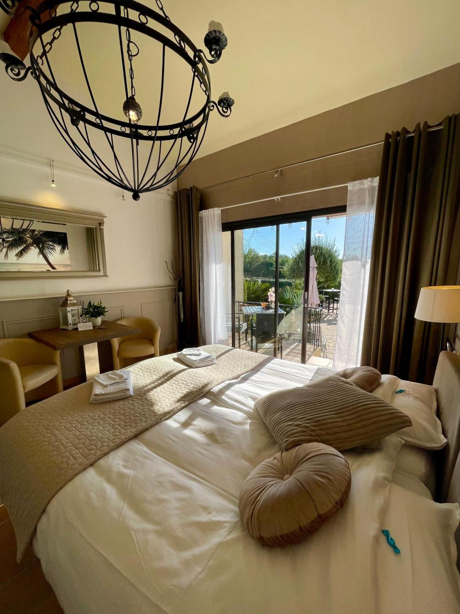 Marie Jean Chambre D'Hotes & Gite Oupia Bagian luar foto